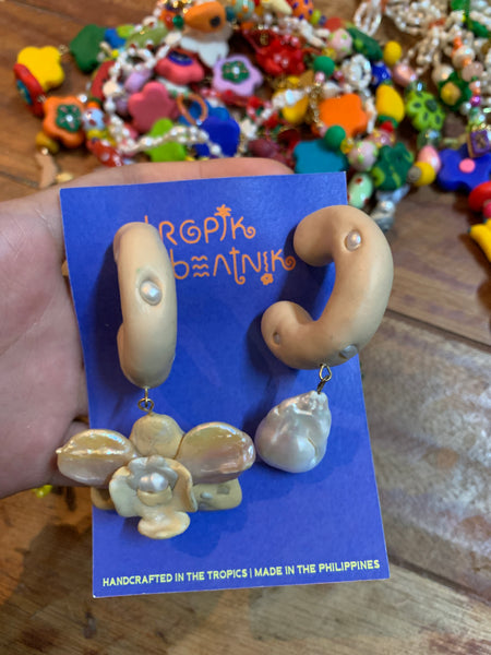 beige pearl hoop earrings
