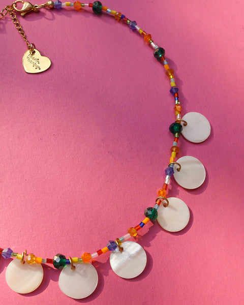 Tropik Capiz Necklace in Corals