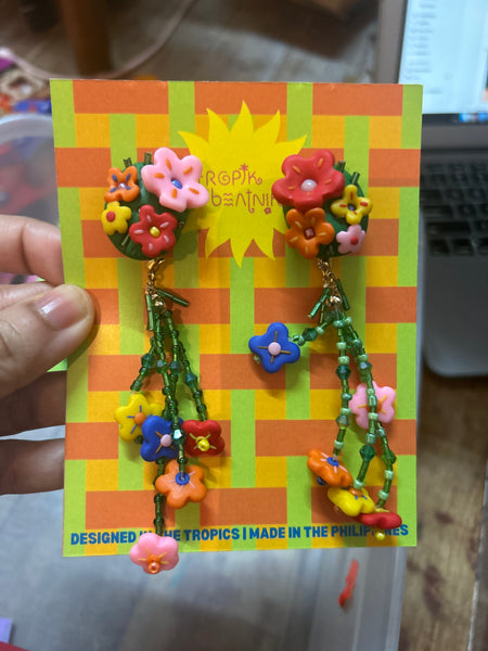 hardin burst earrings