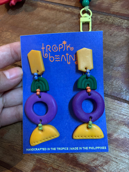 baul shapes earrings