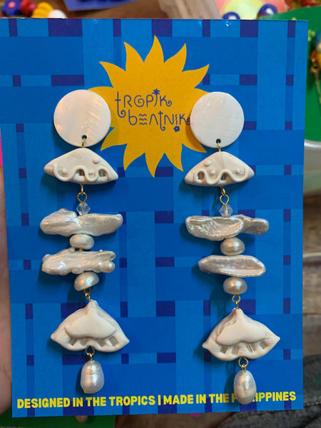 white isda pearl earrings