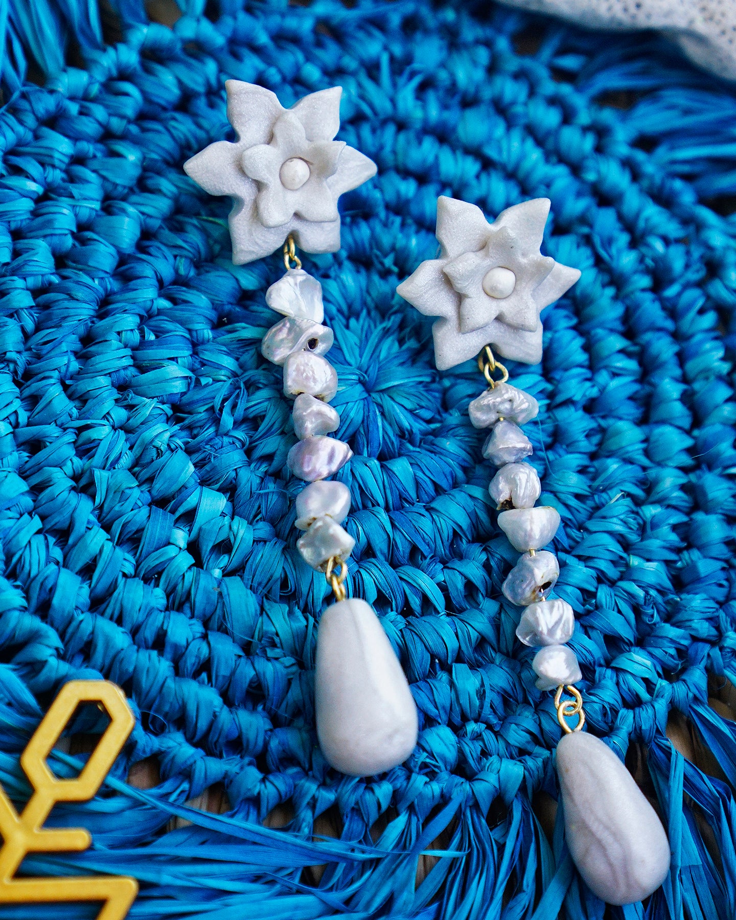 Bulaklak Crystal Drops in Pearl