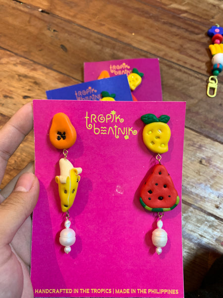 chunky mismatch prutas earrings