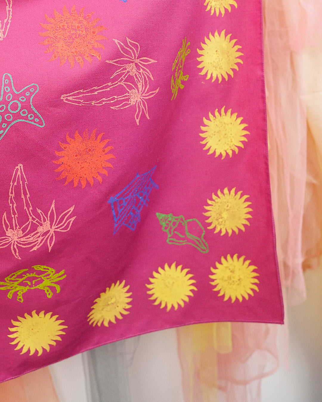 Tropik Bandana in Orchid