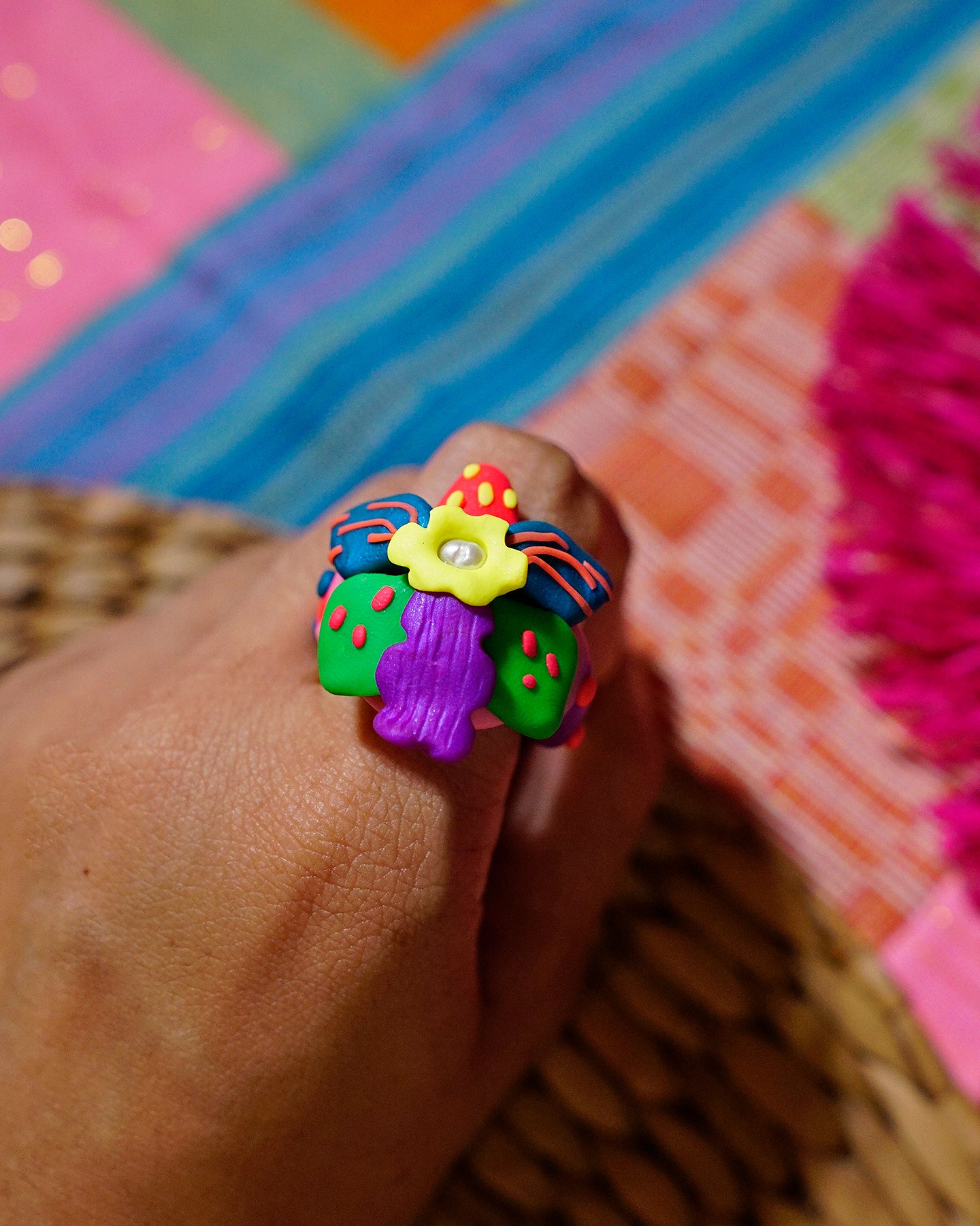 Waling-Waling Ring in Mystic Neon