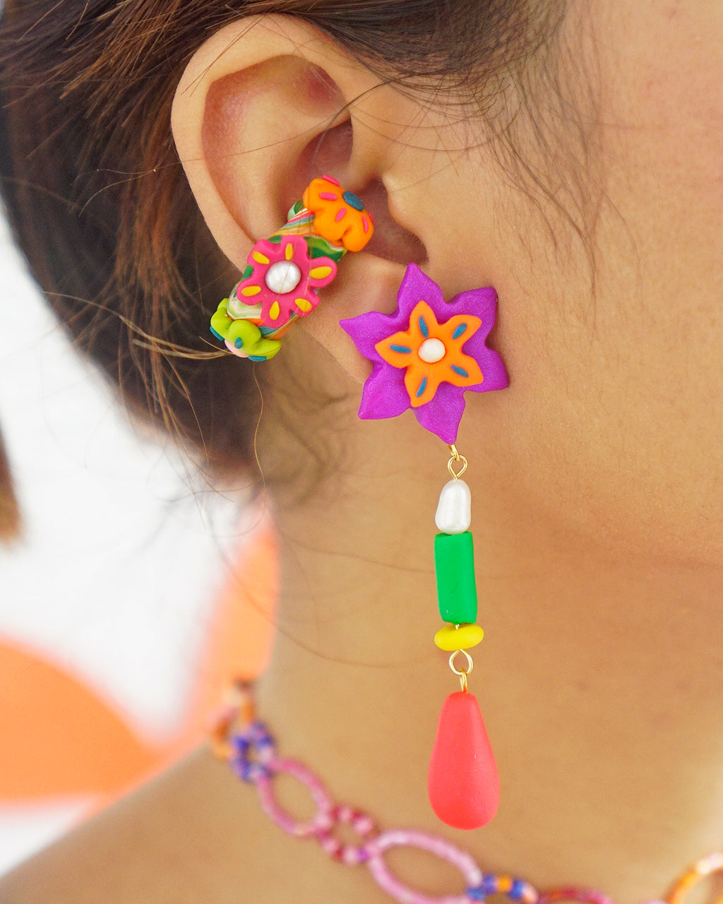 Chunky Bulaklak Ear Cuff in Neon Pop