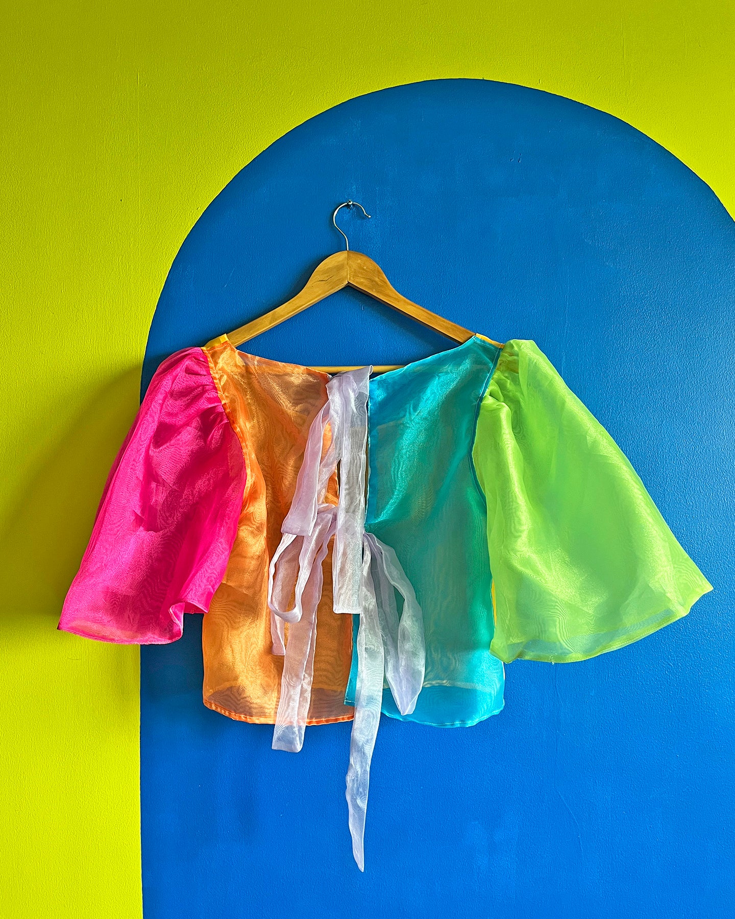 Ligaya Top in Araw