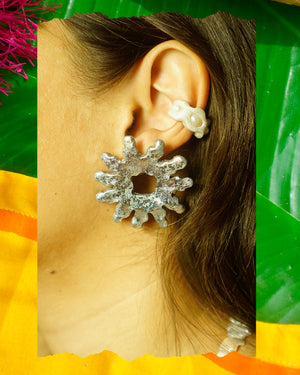 Sol Earrings in Pilak