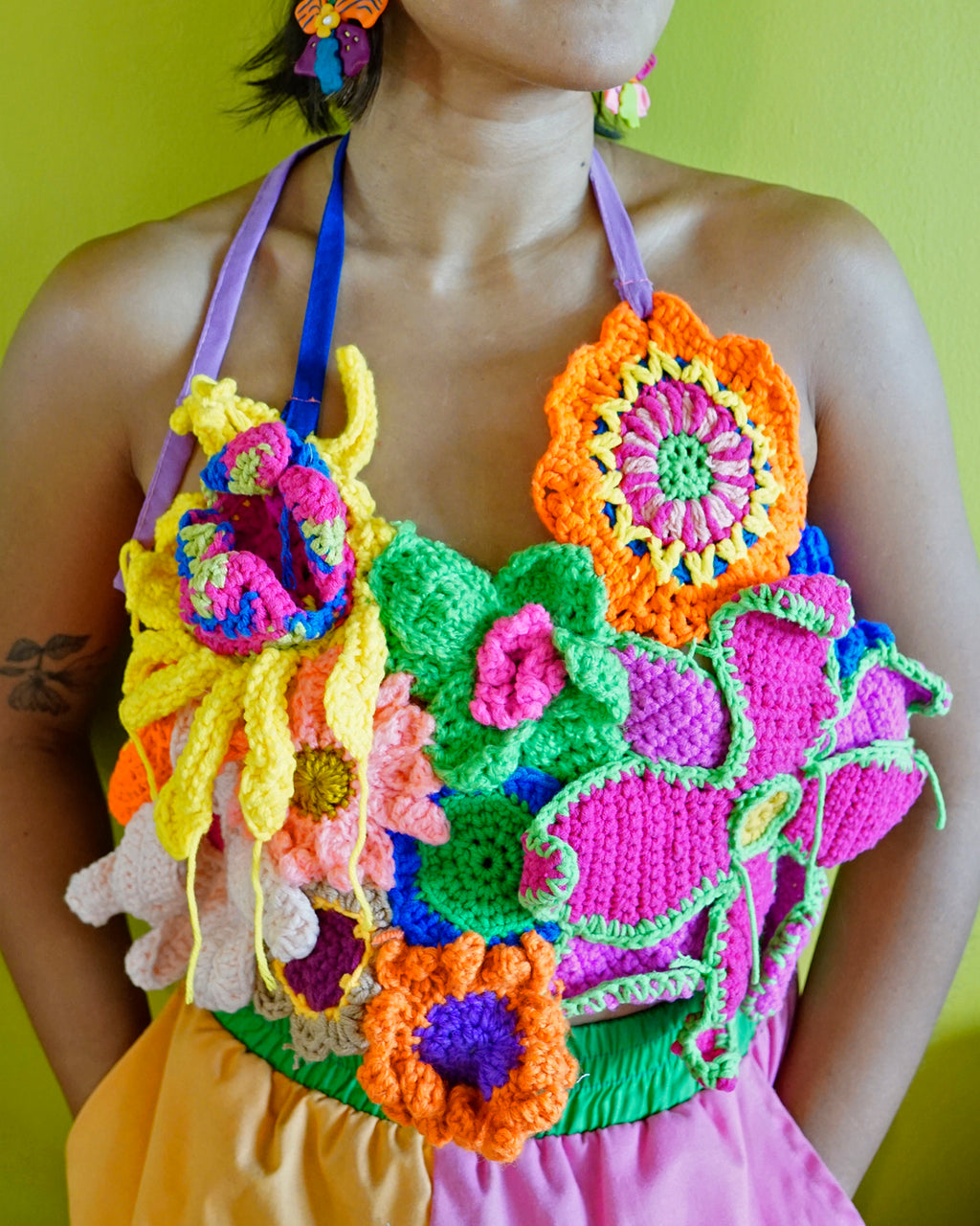 Bulaklak Bib Top in Bahaghari