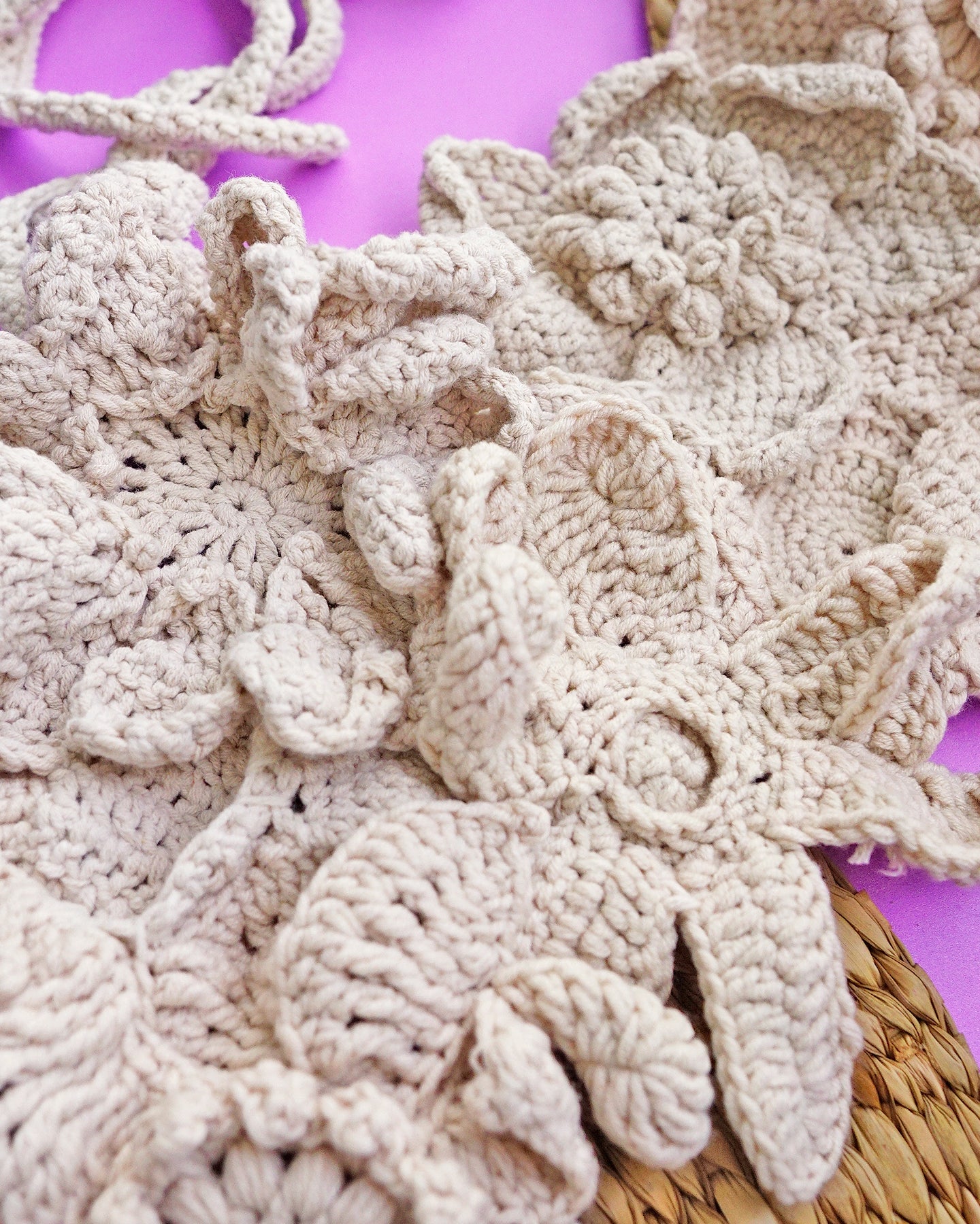 Bulaklak Bib Top in Crema