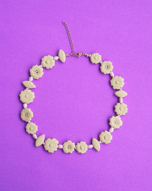 Bulaklak Garland Necklace in Crema