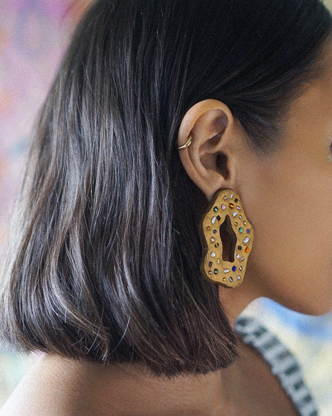 Isla in Speckled Gold