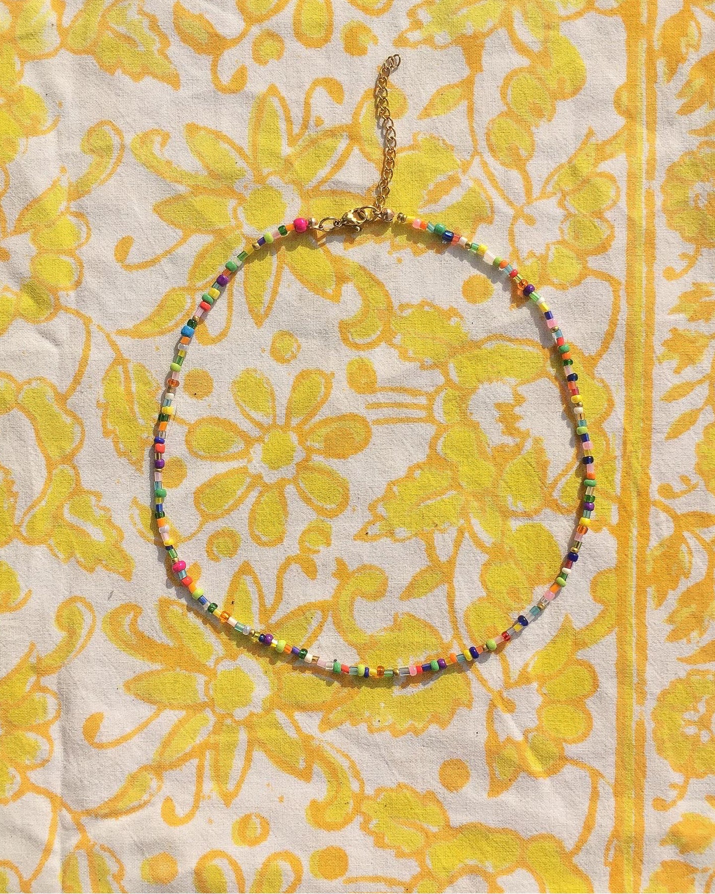 Bahaghari Choker