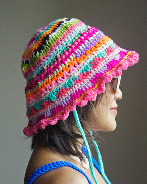 Tropikalia Bucket Hat in Kendi