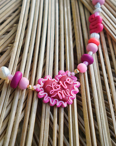 Love Me Necklace in Rosas