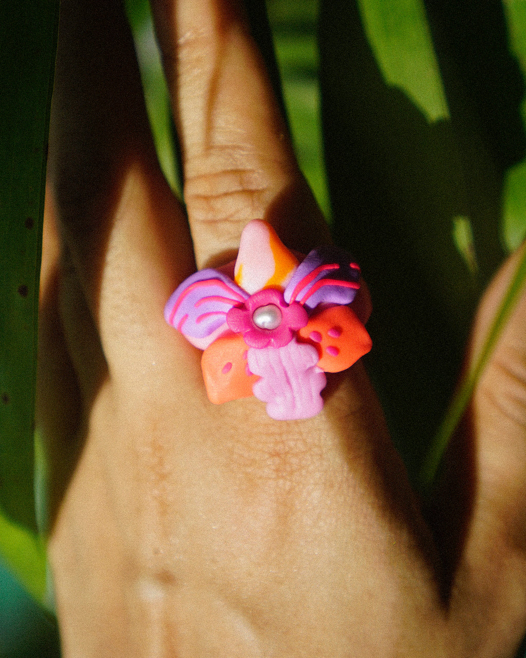 Waling-Waling Ring in Neon Pop